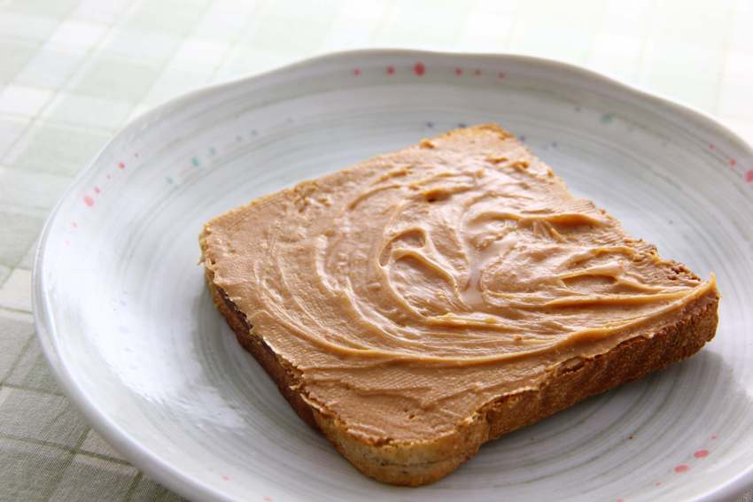 Whole Grain Toast with Peanut Butter